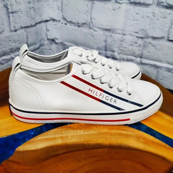 Tommy Hilfiger Shoes - Tommy Hilfiger Women's lace up sneakers size 6 1/2 white preppy casual NWT